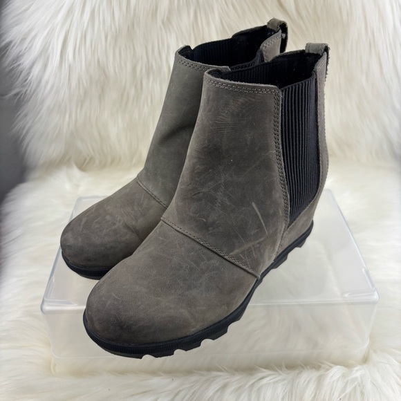 Sorel Gray Ankle Wedges Booties with Suede Texture - Picture 4 of 9